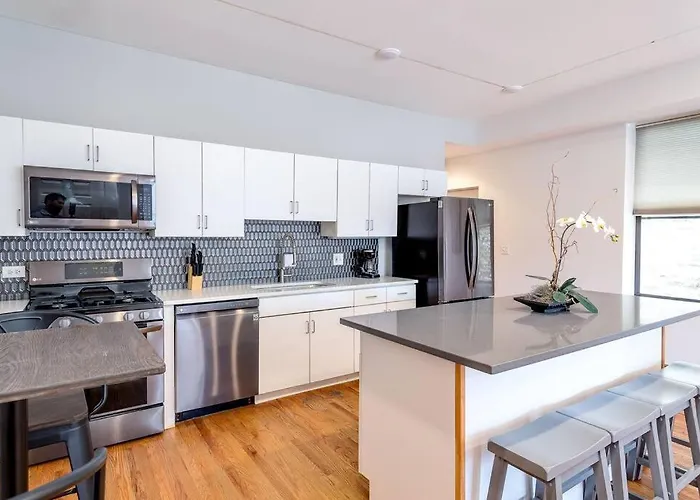 Goose Island Downtown Prime Location With Access To Patio Chi - 1 * Chicago
