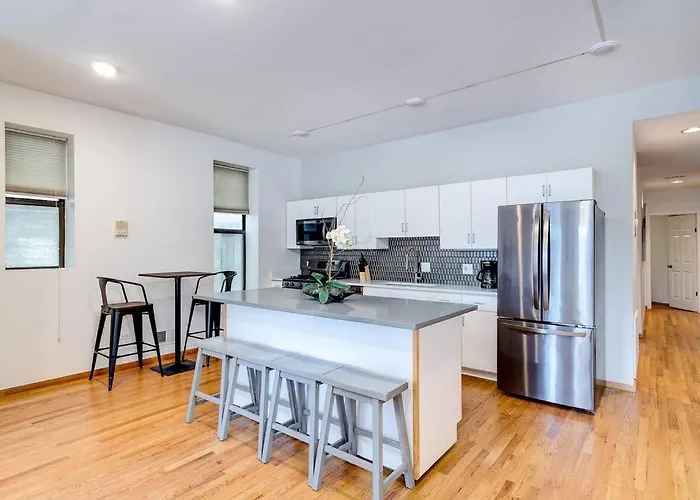 Goose Island Downtown Prime Location With Access To Patio Chi - 1